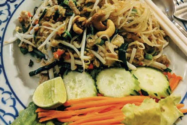 Raw Pad Thai with Courgette and Carrot